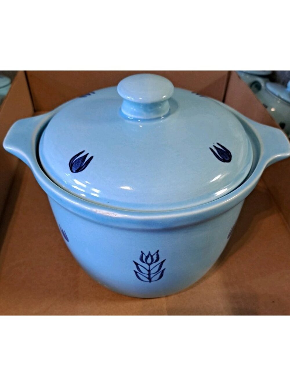 Vtg MCM Cronin Pottery DutchBlue Tulip Pattern Bean Pot Casserole 2 QT Made USA